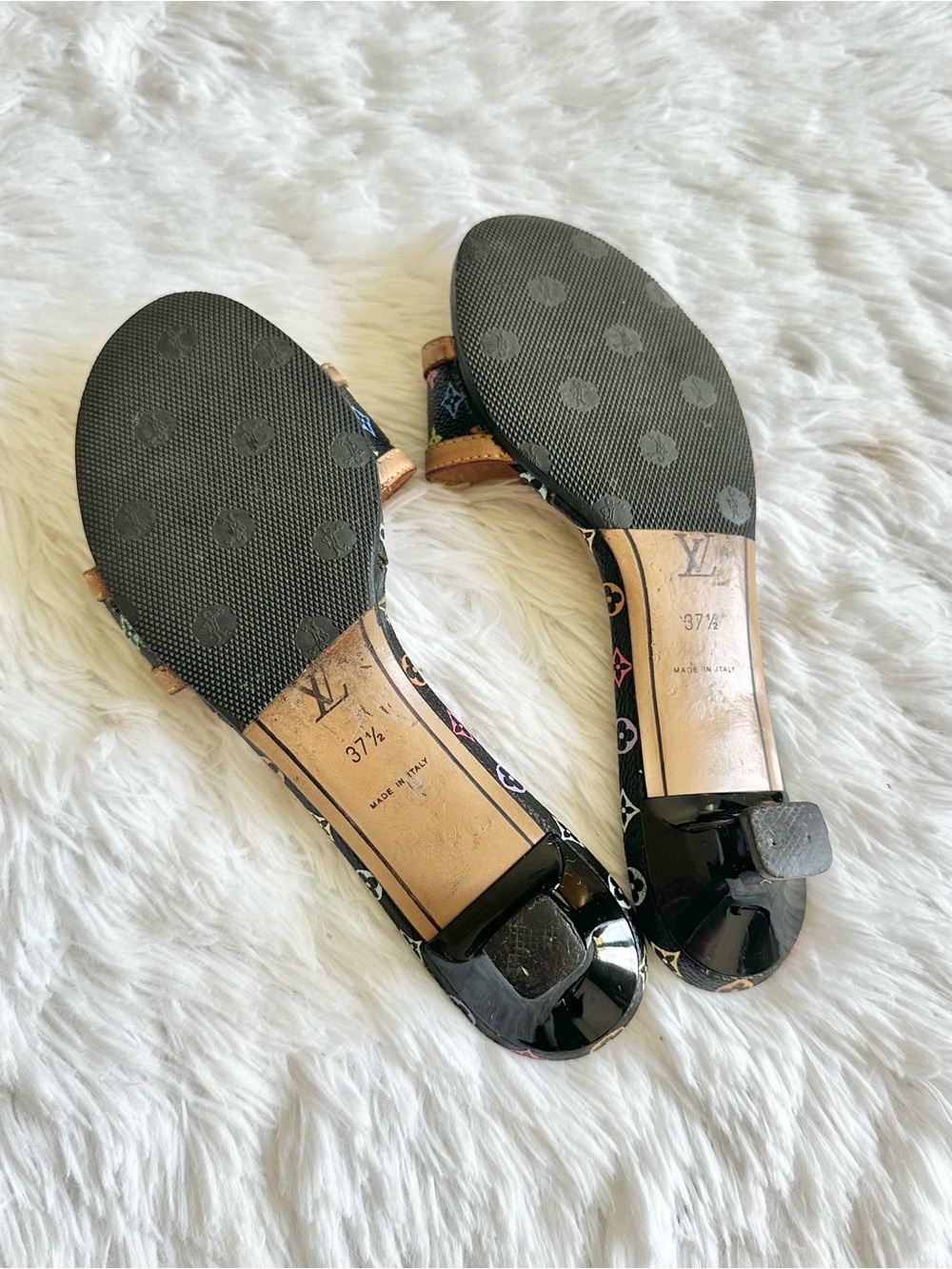 Vintage Louis Vuitton monogram kitten heels - Picture 7 of 8